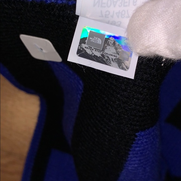 NWT The North Face Logo Scarf - Black/ Blue - Picture 12 of 13
